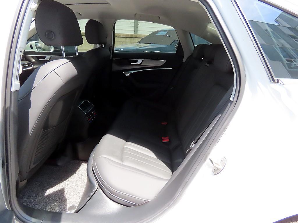 Audi A6 - Vista 6