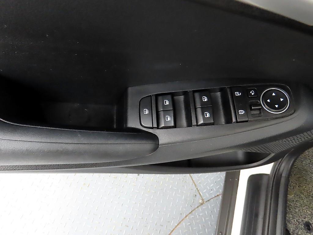 KIA Seltos - Vista 11
