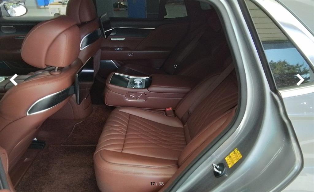 Genesis G90 - Vista 7