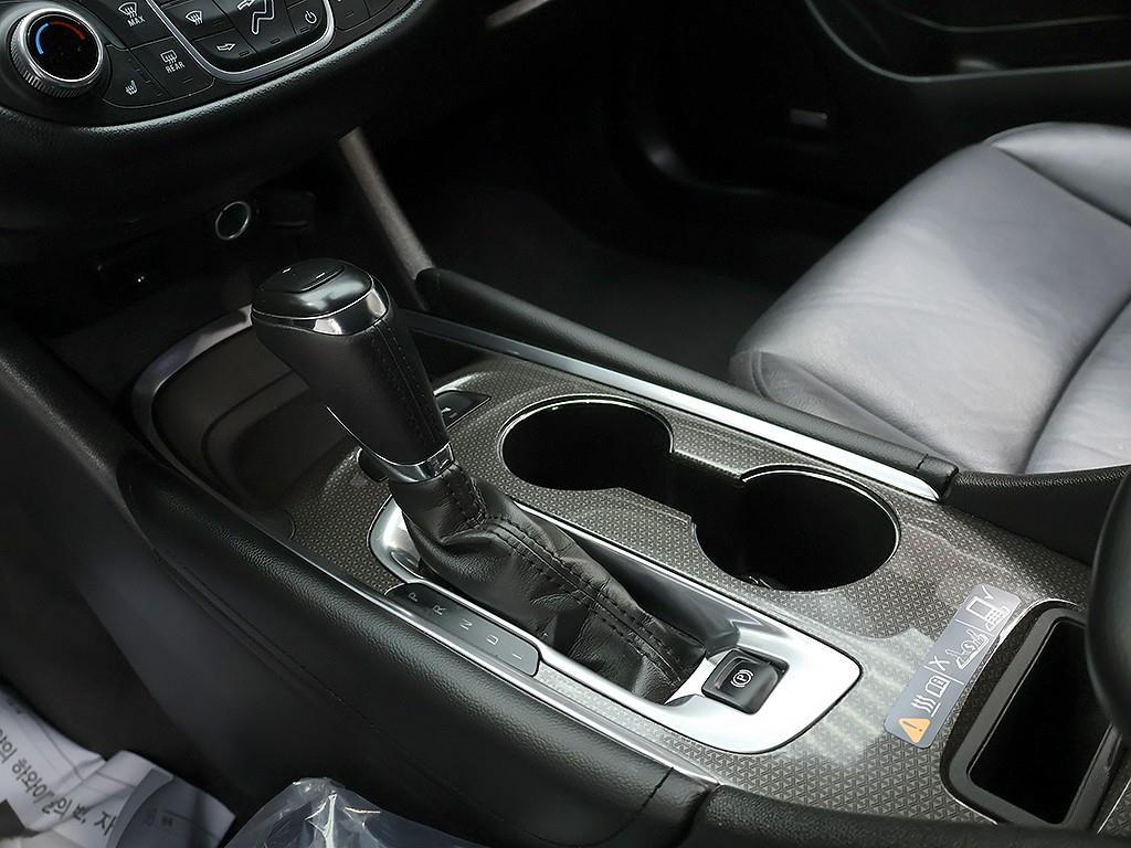 Chevrolet Malibu 2017 Gris - Importación desde Corea - HF Imports Iquique - Foto 10