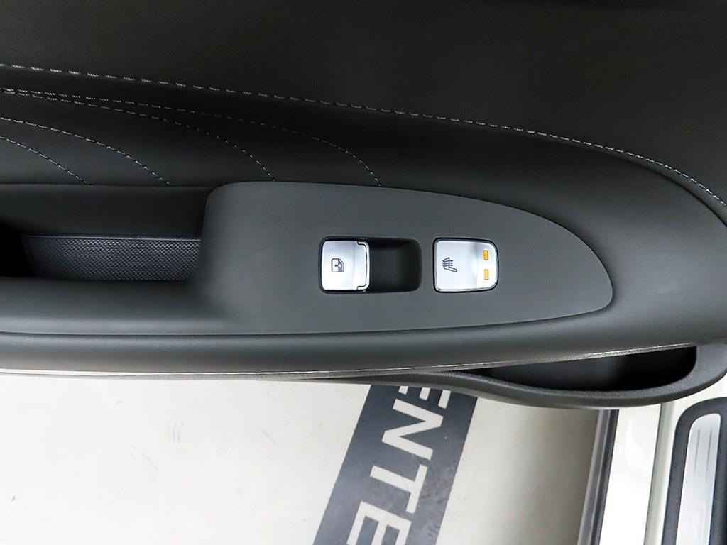 HYUNDAI Grandeur - Vista 12