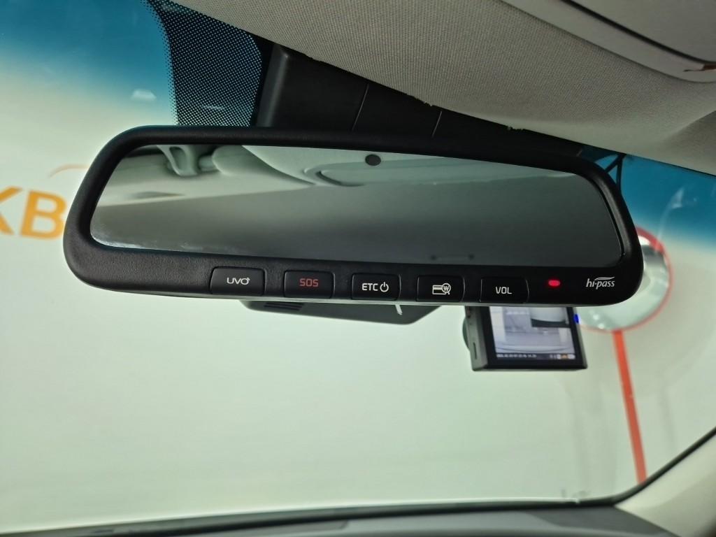 KIA K7 - Vista 11