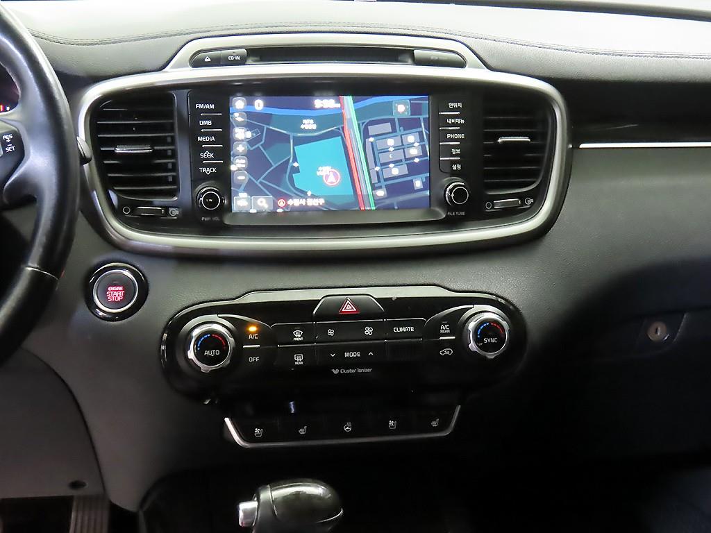 KIA Sorento - Vista 11