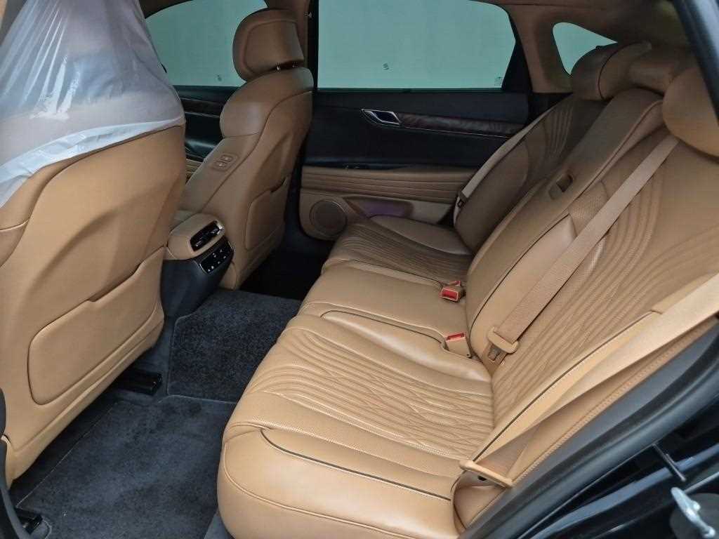 Genesis G80 - Vista 12