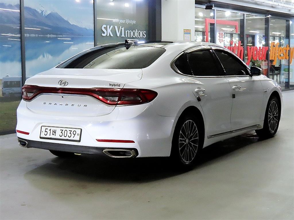 HYUNDAI Grandeur - Vista 4