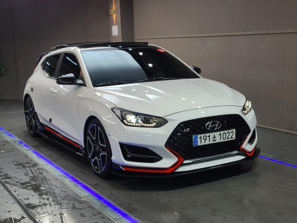 HYUNDAI Veloster 2023 Blanco - Importación desde Corea - HF Imports Iquique - Foto 1