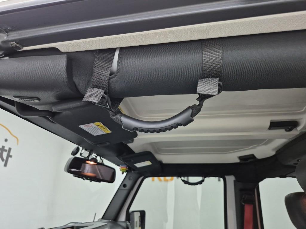 Jeep Wrangler 2017 Blanco - Importación desde Corea - HF Imports Iquique - Foto 16