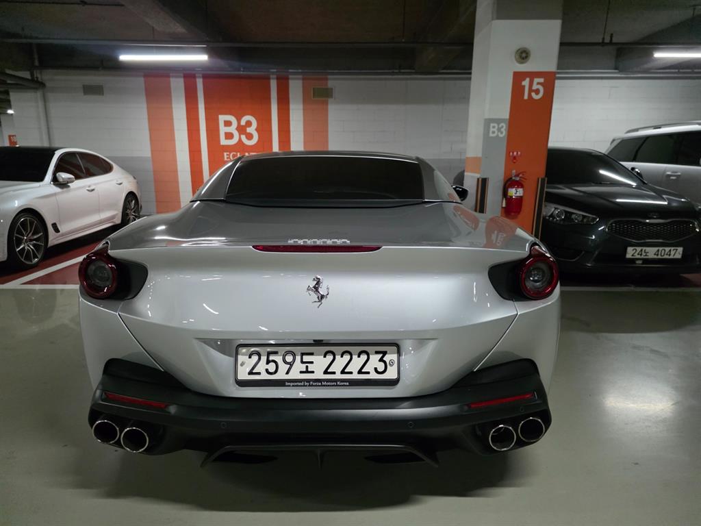 Ferrari Portofino - Vista 4