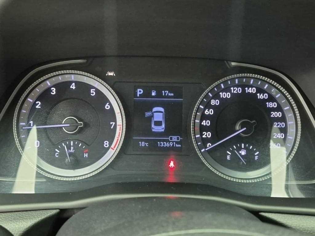 HYUNDAI Sonata - Vista 6