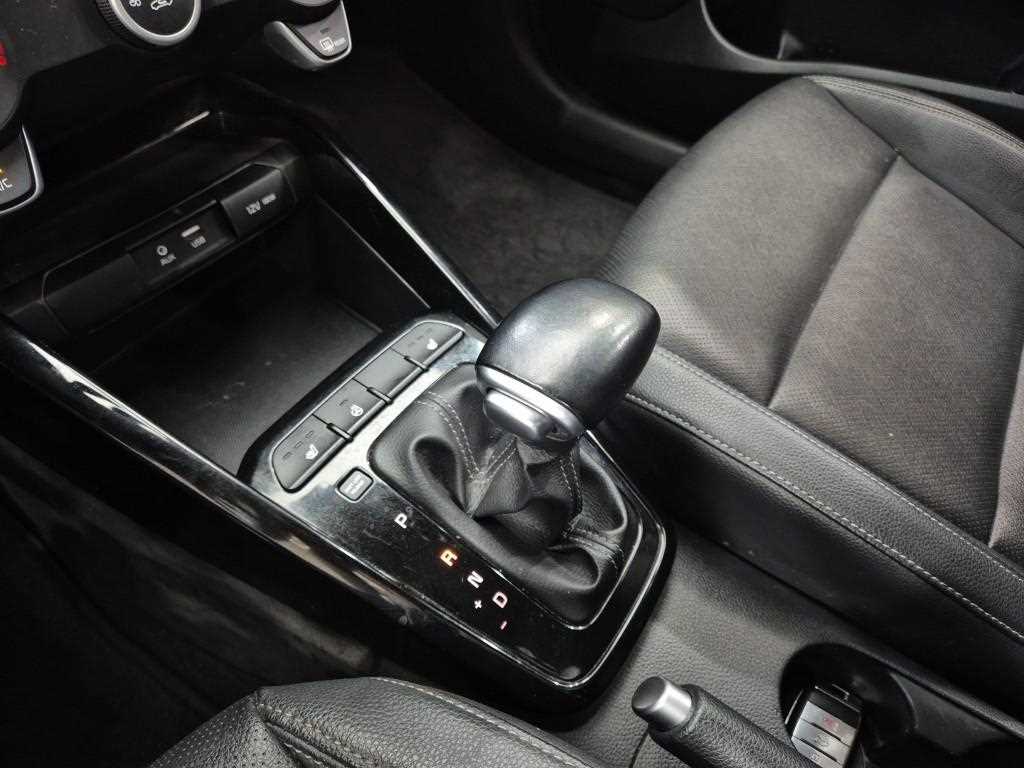 KIA Stonic - Vista 8