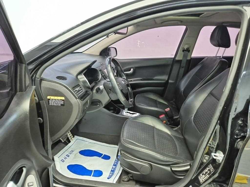 KIA Morning - Vista 11