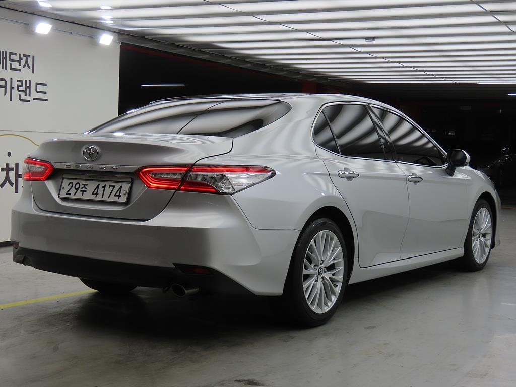 Toyota Camry - Vista 3