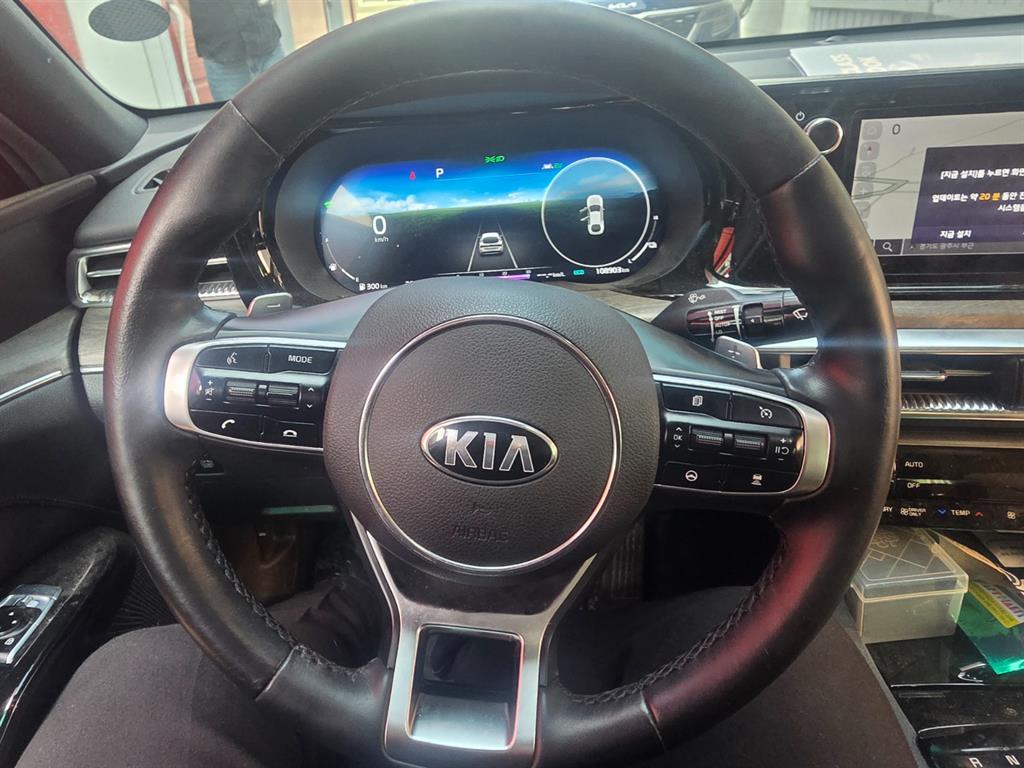 KIA K5 - Vista 12
