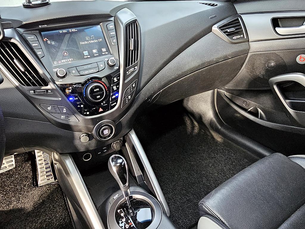HYUNDAI Veloster - Vista 9