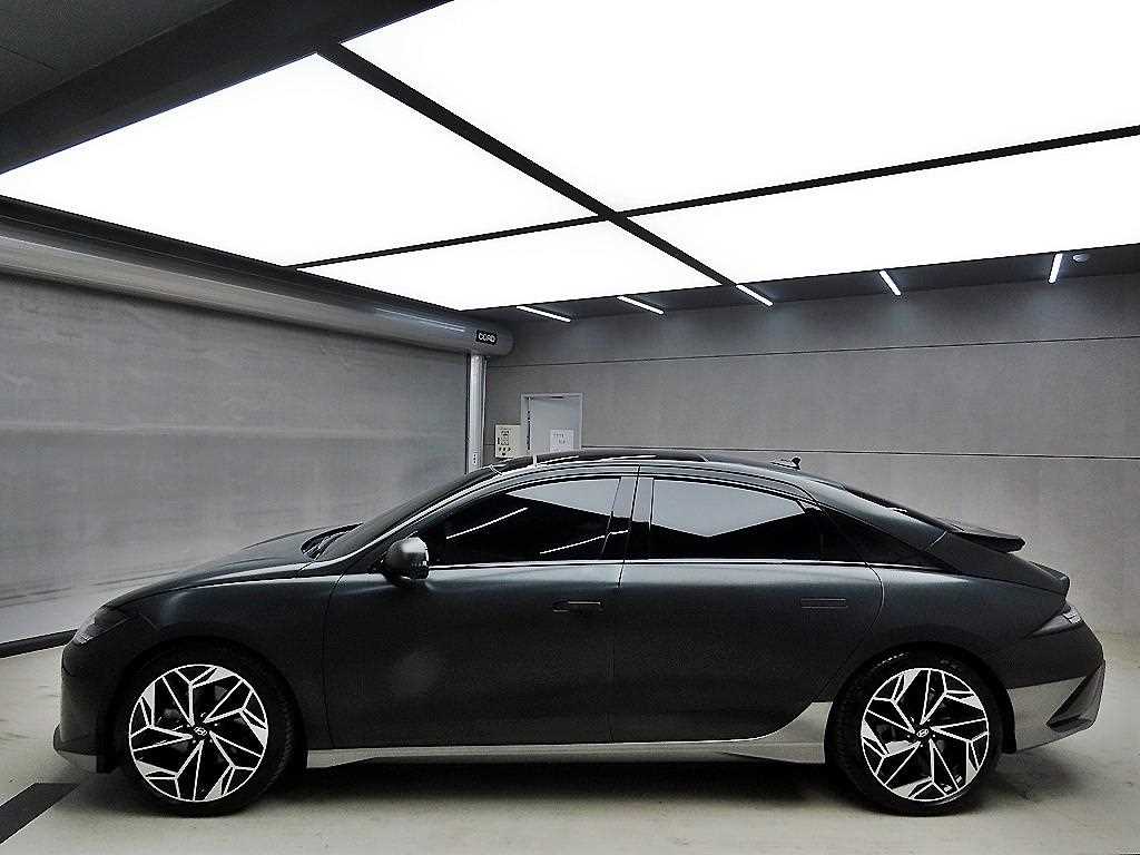 HYUNDAI Ioniq 6 - Vista 4