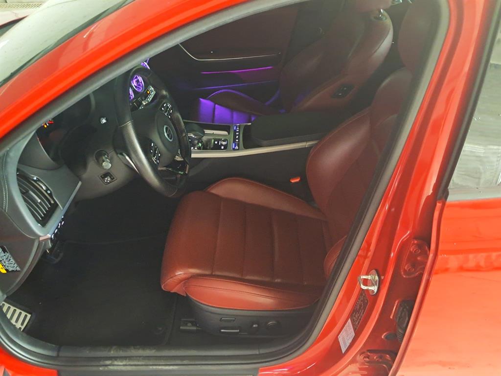 KIA Stinger - Vista 11