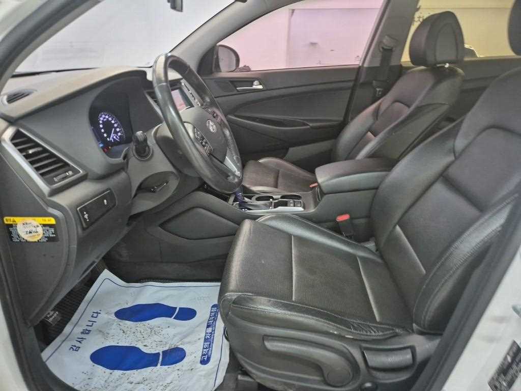 HYUNDAI Tucson - Vista 11