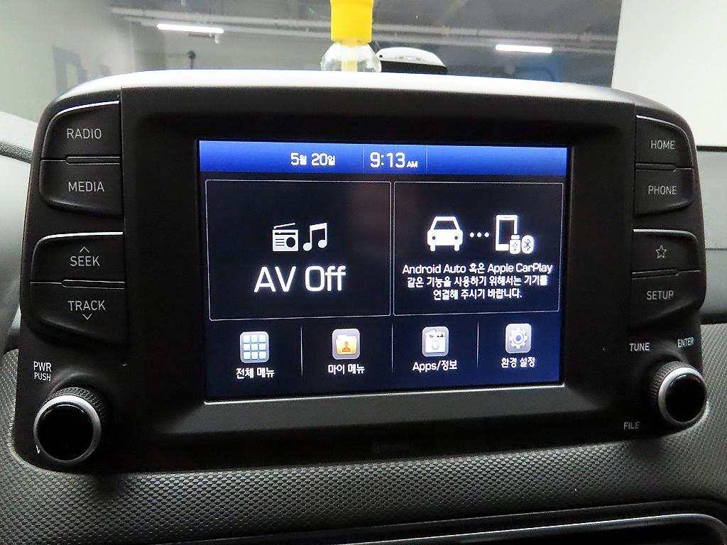 HYUNDAI Kona - Vista 9