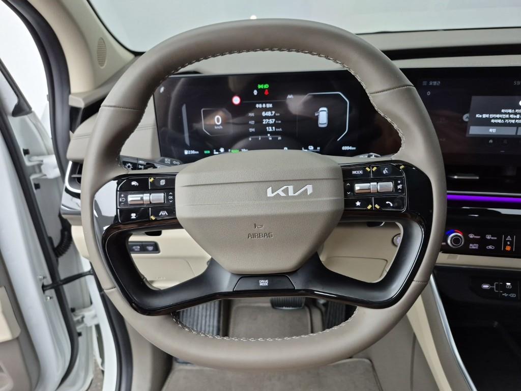 KIA Carnival - Vista 9