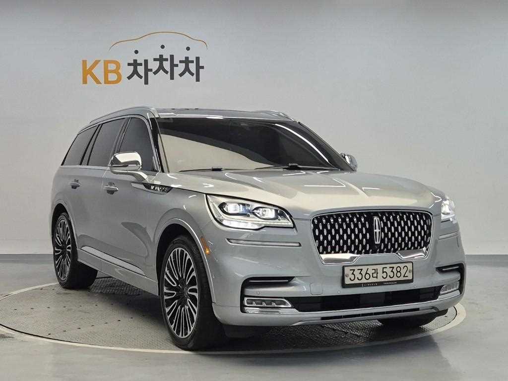 Lincoln Aviator - Vista 4