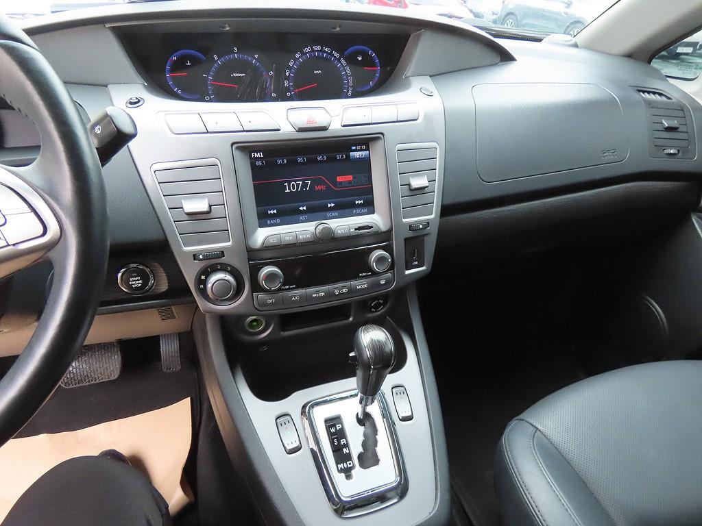 Ssangyong Korando - Vista 12
