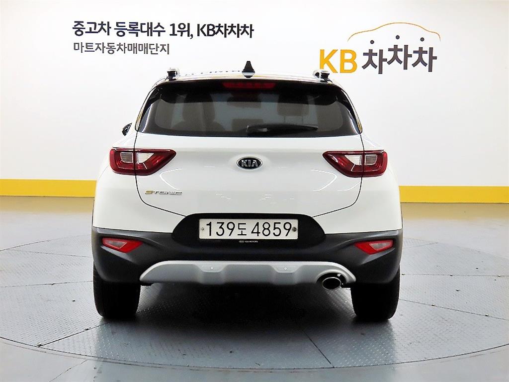 KIA Stonic - Vista 3