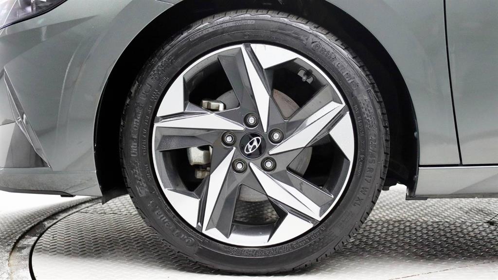 HYUNDAI Avante - Vista 9