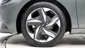 HYUNDAI Avante - Vista 10