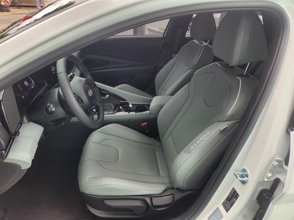 HYUNDAI Avante - Vista 8