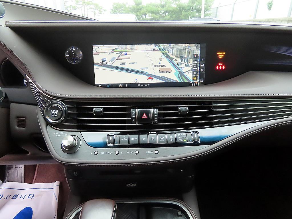 Lexus LS 2019 Negro - Importación desde Corea - HF Imports Iquique - Foto 14