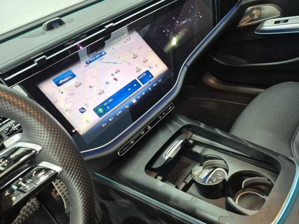 Mercedes Benz E class - Vista 10