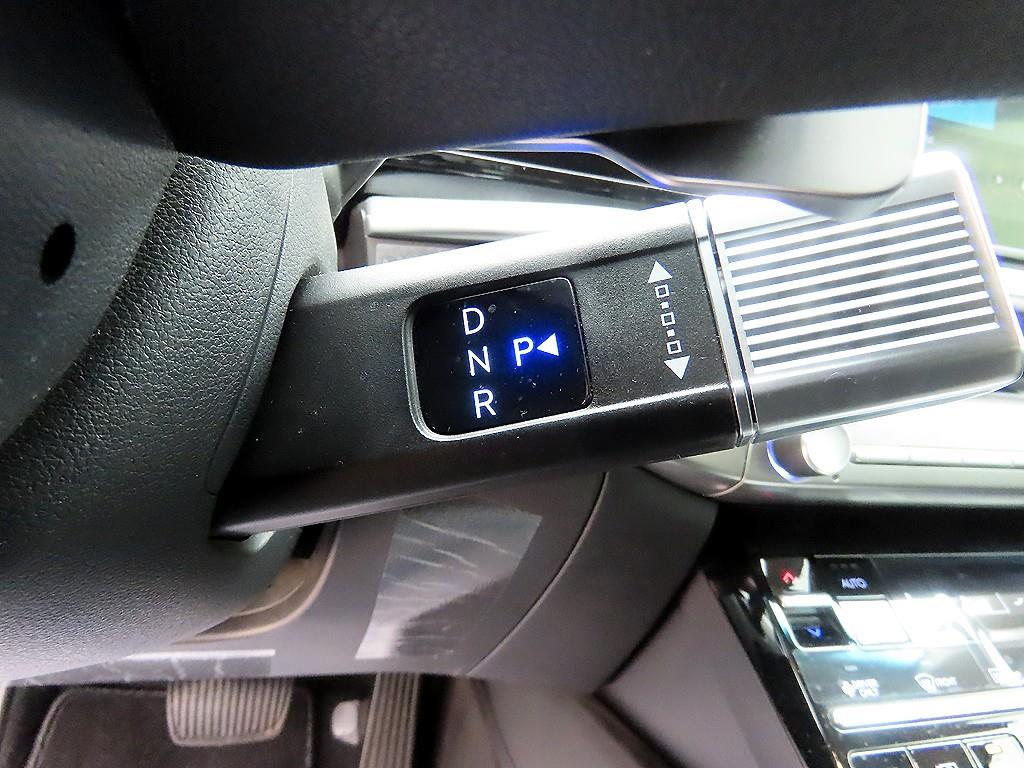 HYUNDAI Grandeur - Vista 10