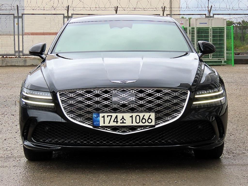 Genesis G80 2025 Negro - Importación desde Corea - HF Imports Iquique - Foto 1