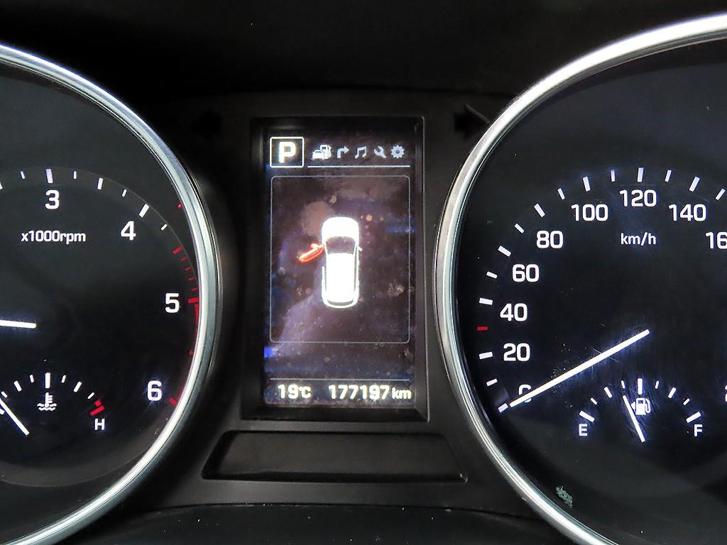 HYUNDAI Santa Fe - Vista 9