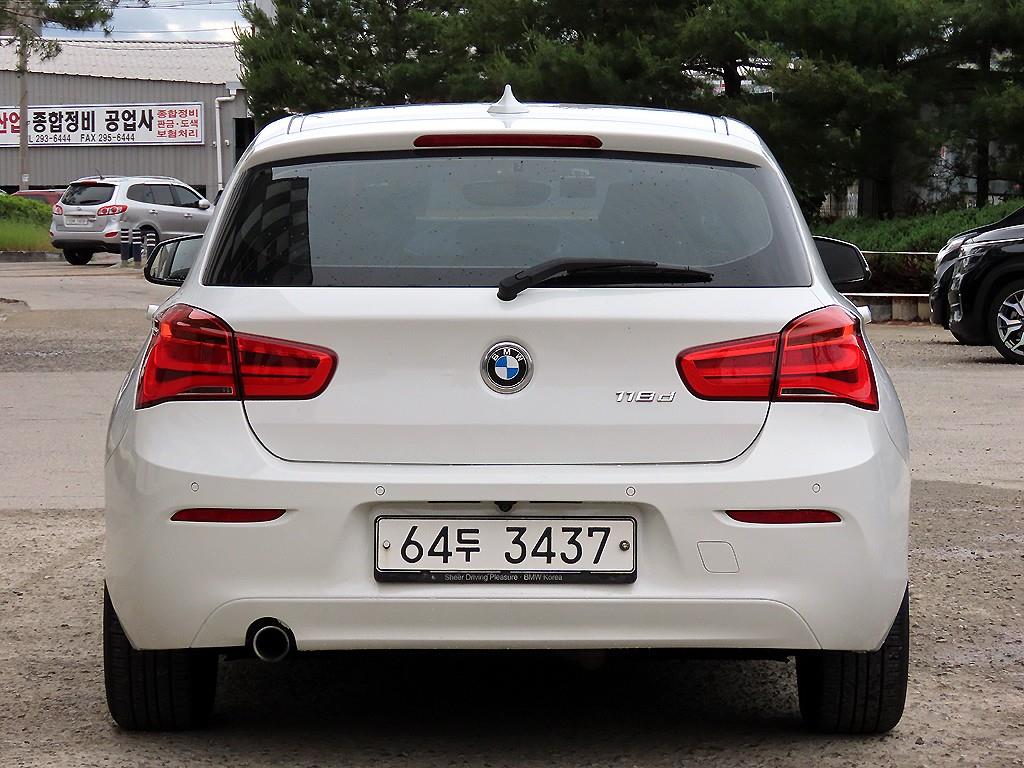 BMW 1 series - Vista 4