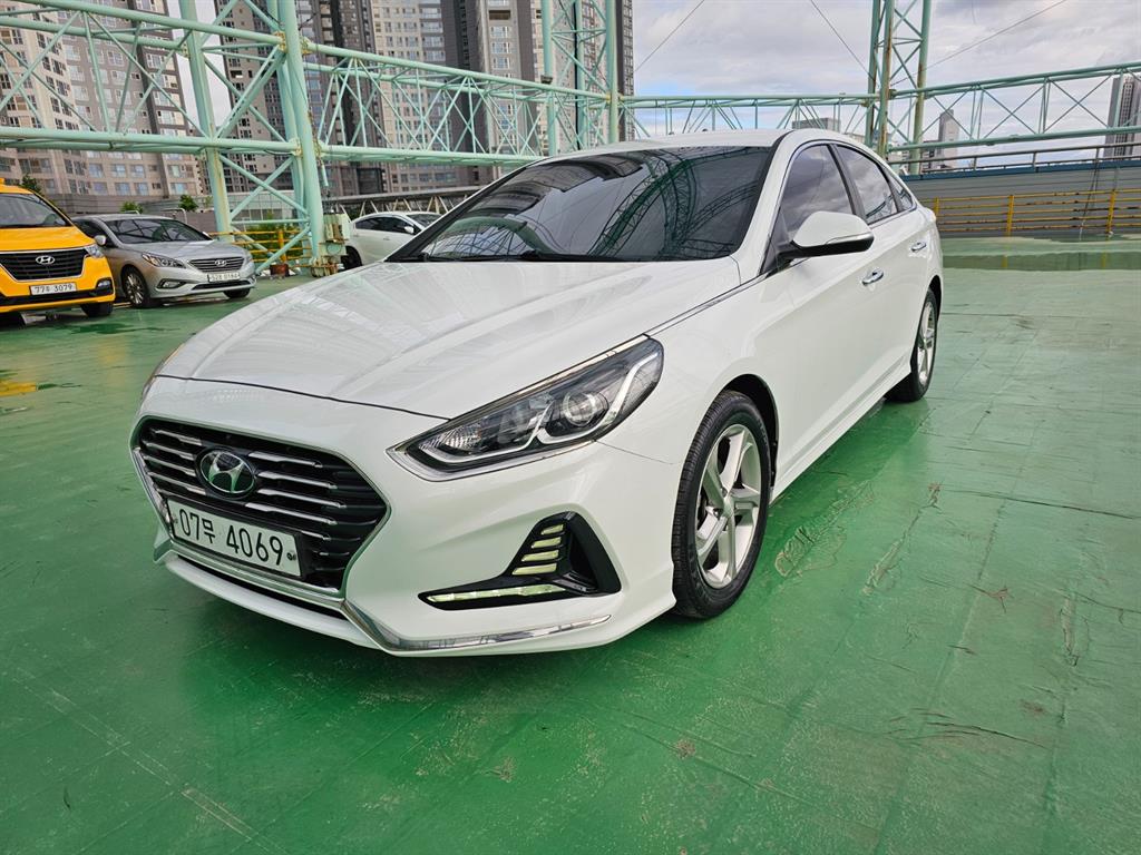 HYUNDAI Sonata 2018 Blanco - Importación desde Corea - HF Imports Iquique - Foto 1