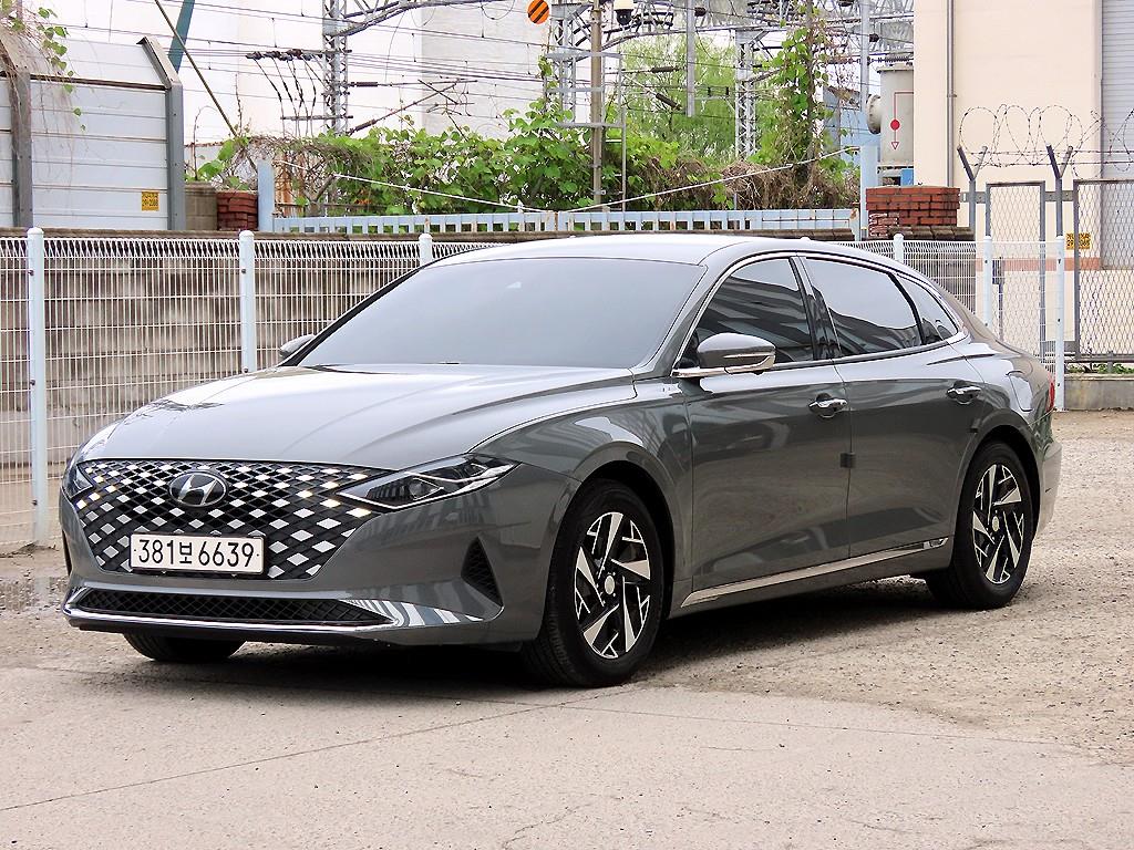 HYUNDAI Grandeur - Vista 2