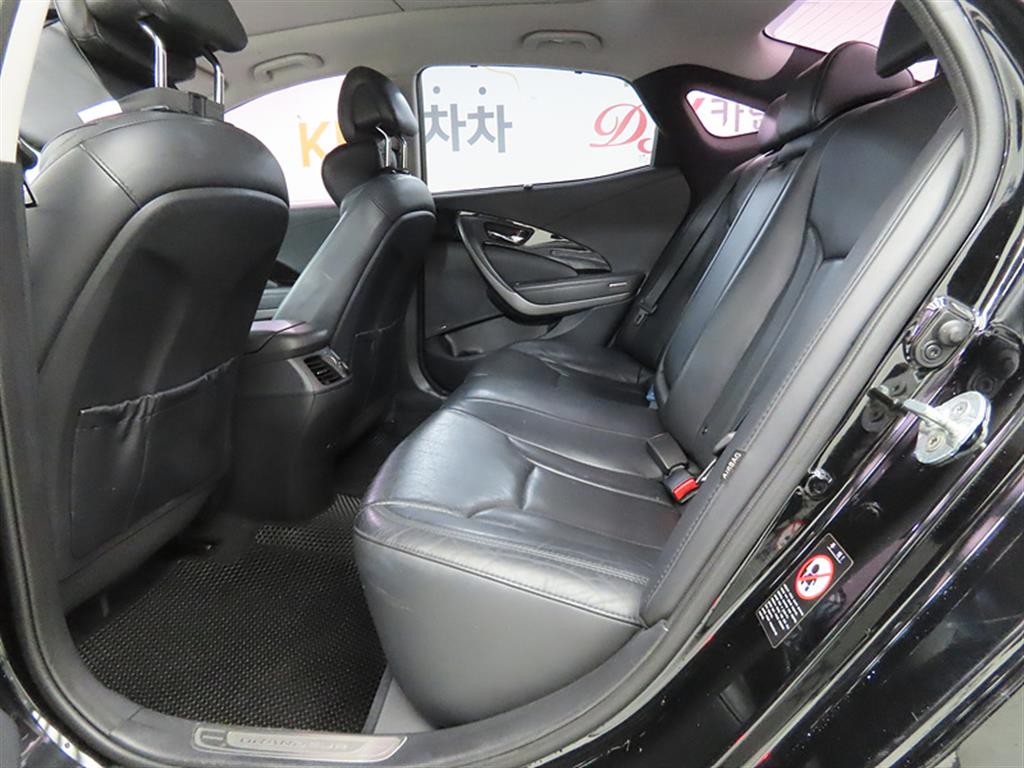 HYUNDAI Grandeur - Vista 6