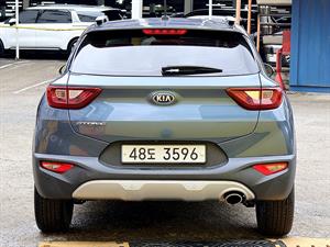 KIA Stonic - Vista 6