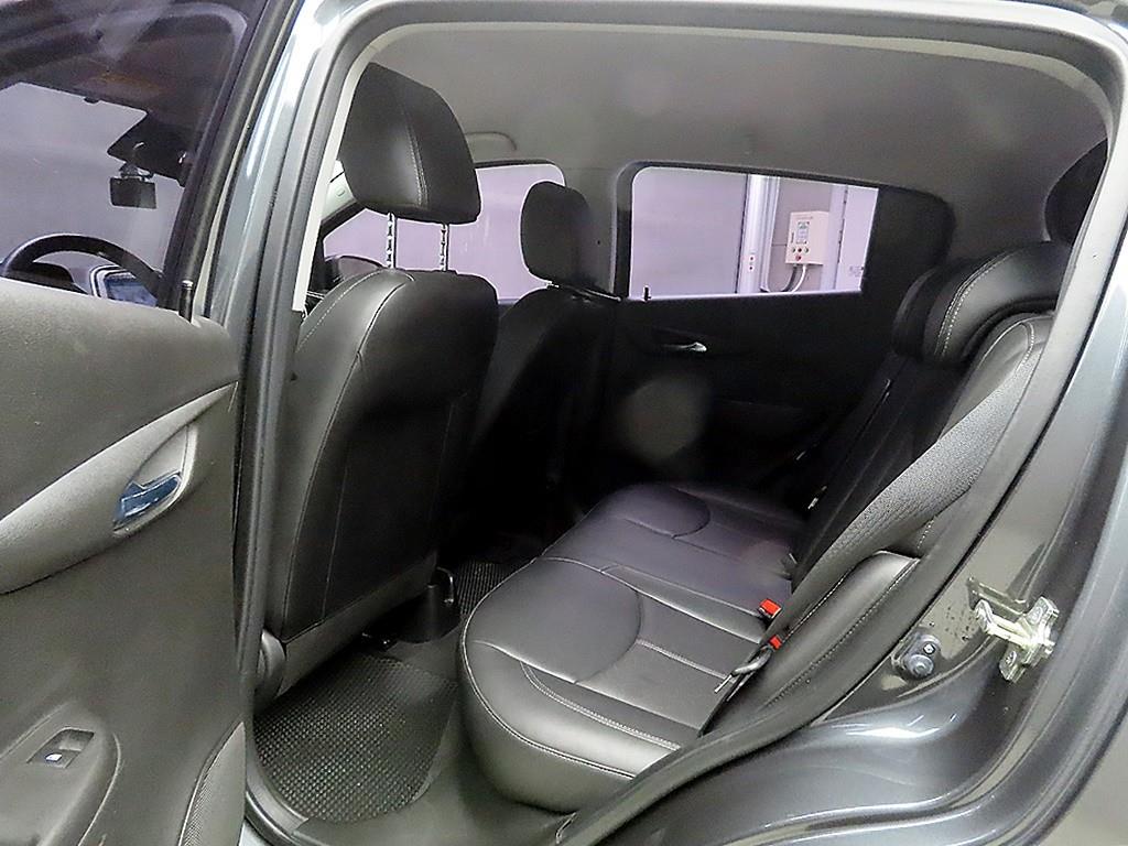 Chevrolet Spark - Vista 6