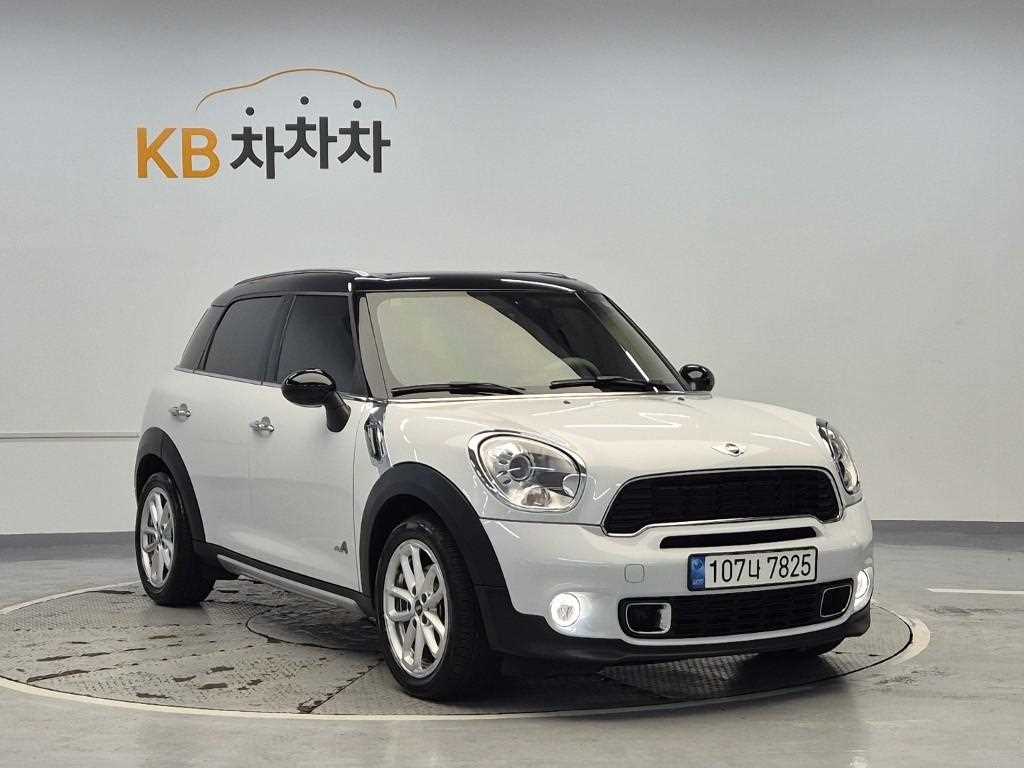 Mini Countryman - Vista 4