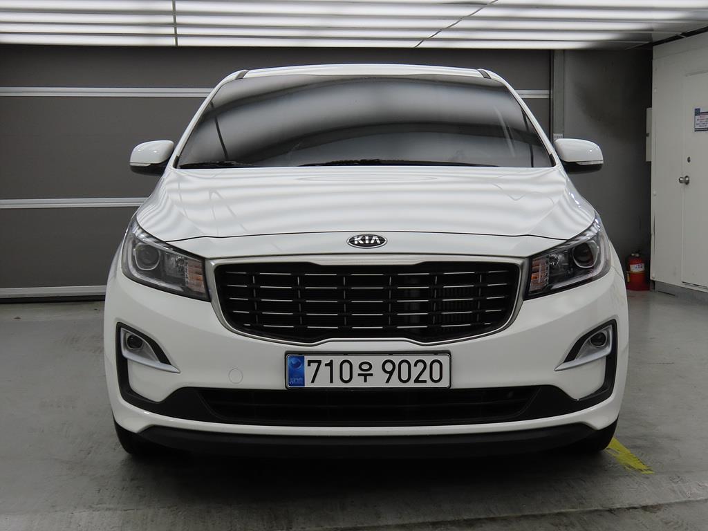 KIA Carnival - Vista 2
