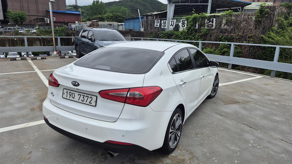 KIA K3 - Vista 2