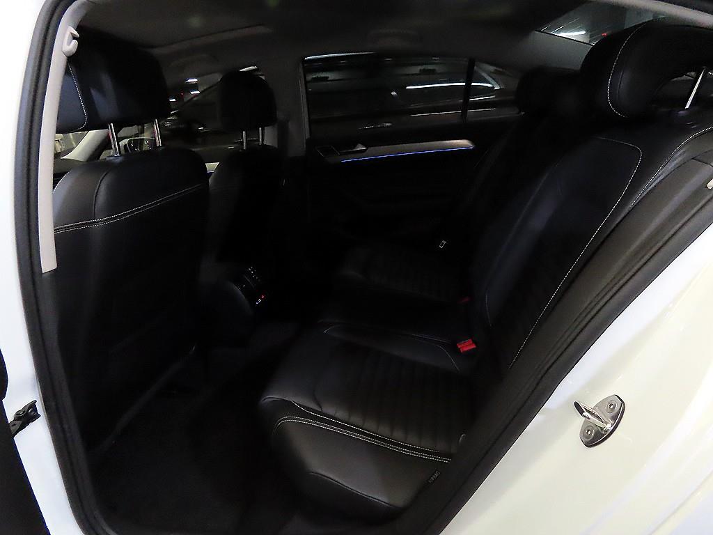 Volkswagen Passat - Vista 7