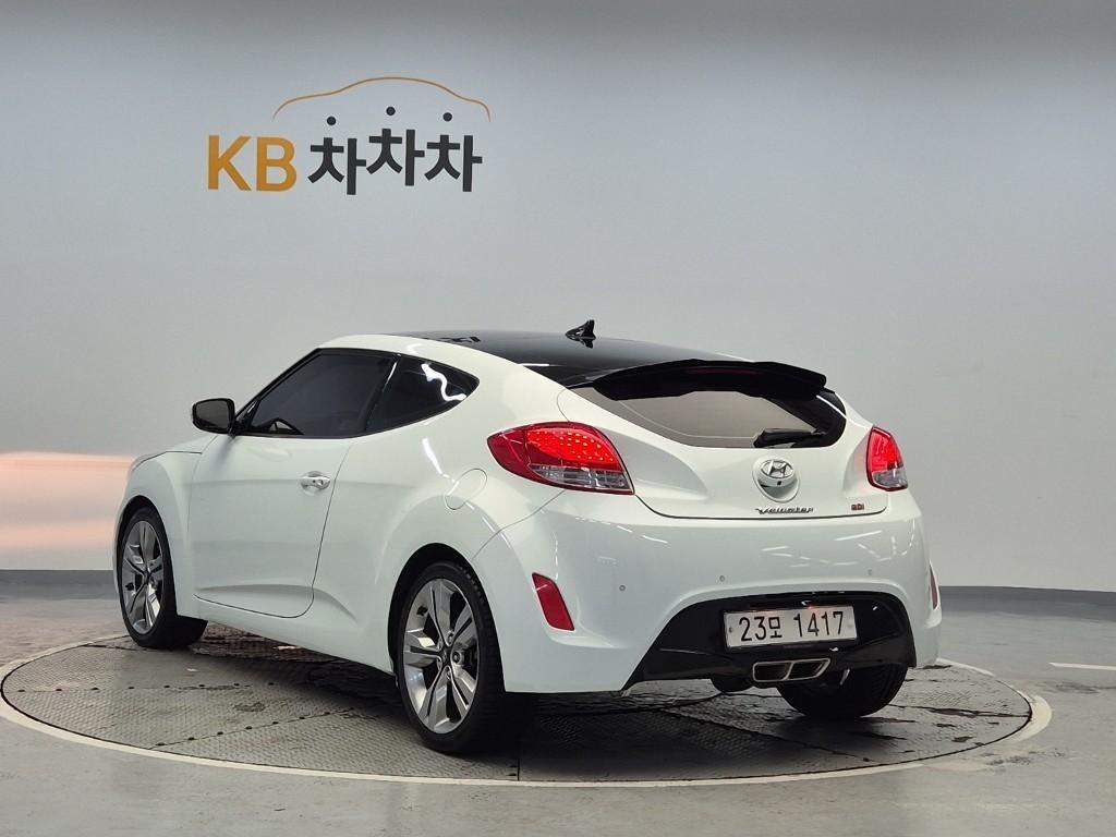 HYUNDAI Veloster - Vista 2