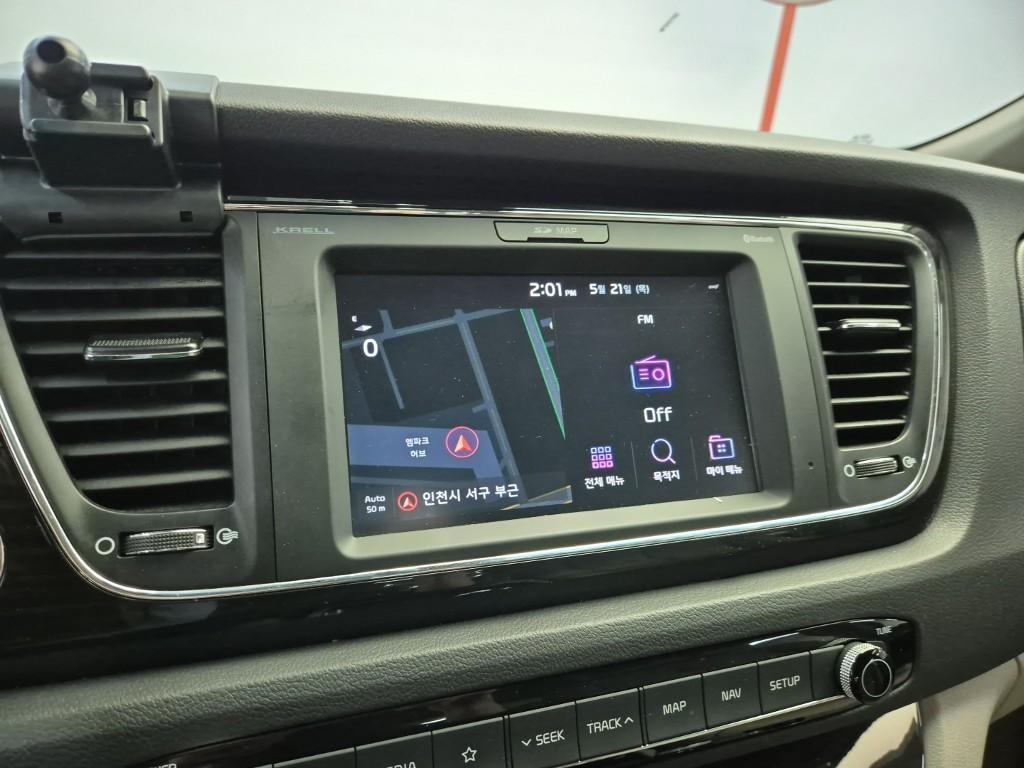 KIA Carnival 2019 Negro - Importación desde Corea - HF Imports Iquique - Foto 13