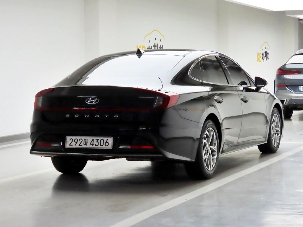HYUNDAI Sonata - Vista 4