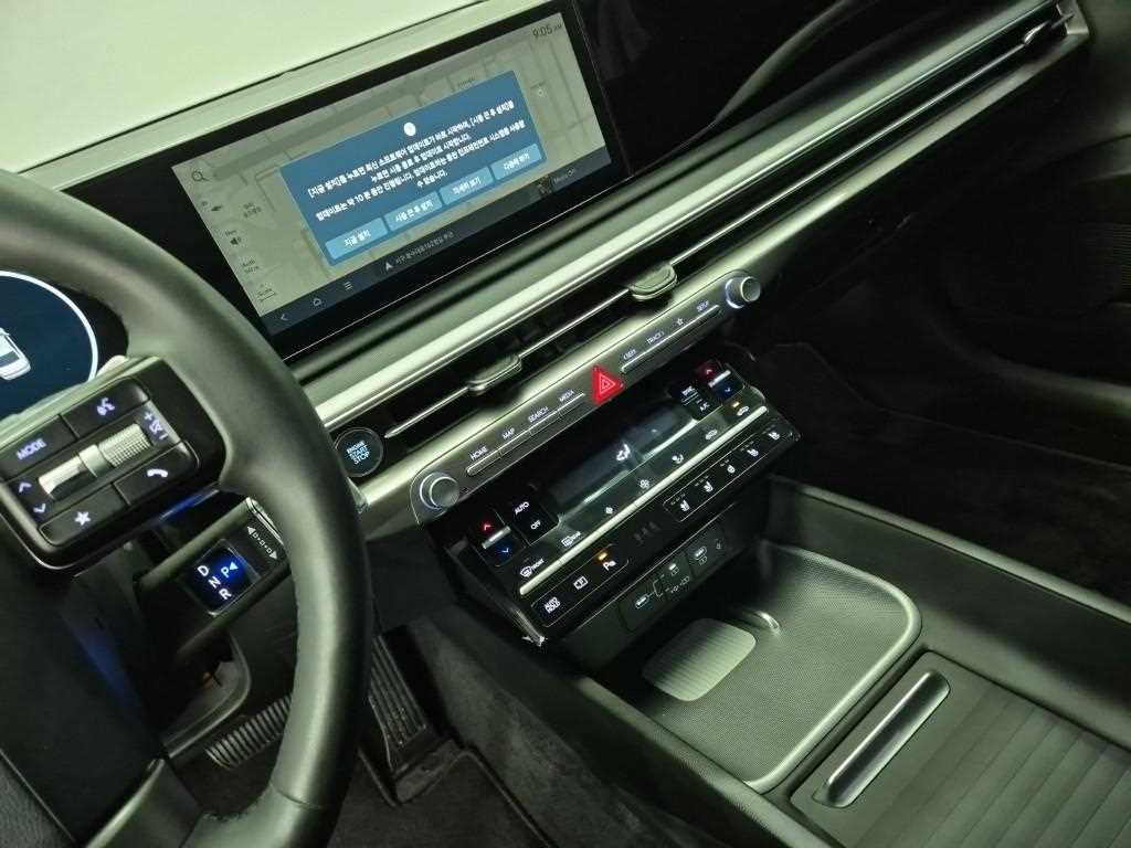 HYUNDAI Grandeur - Vista 10