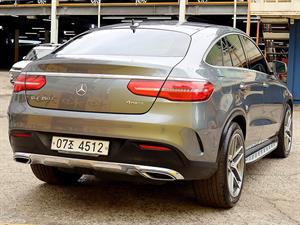 Mercedes Benz GLE Class - Vista 8