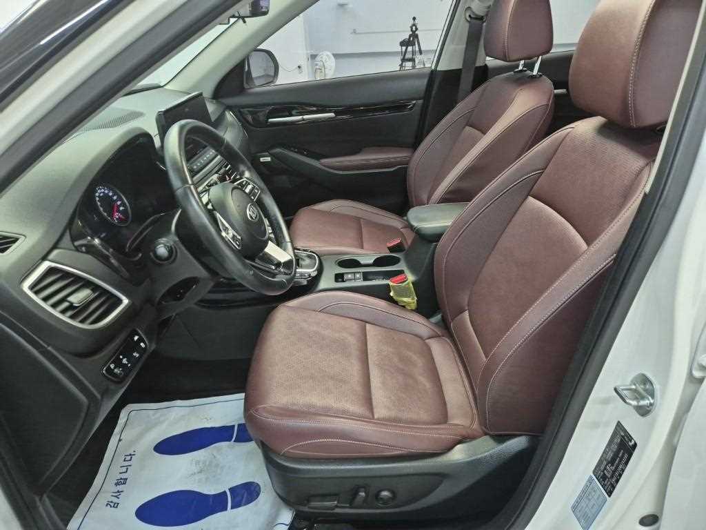 KIA Seltos - Vista 11
